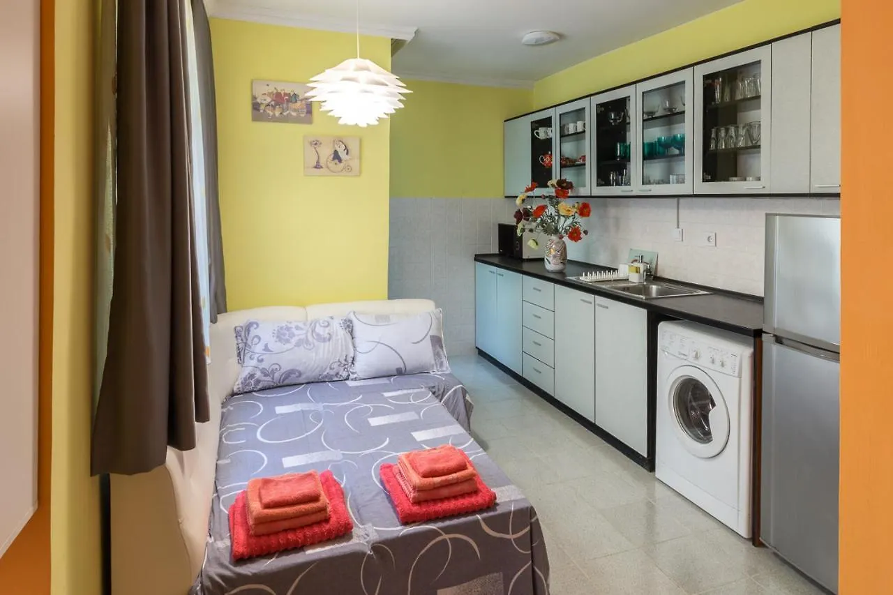 Kapriz - 2 Beds Aptmnt Near The Beach contacts